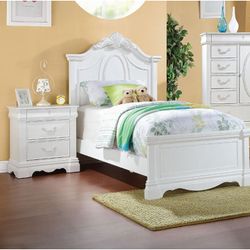 White Full Bed 🛏️😀