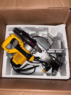 Dewalt 15 Amp Corded 10 in. Compound Single Bevel Miter Saw