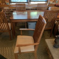Dining Table w/ chairs