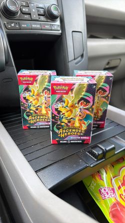 Ascended Hero’s booster Bundle