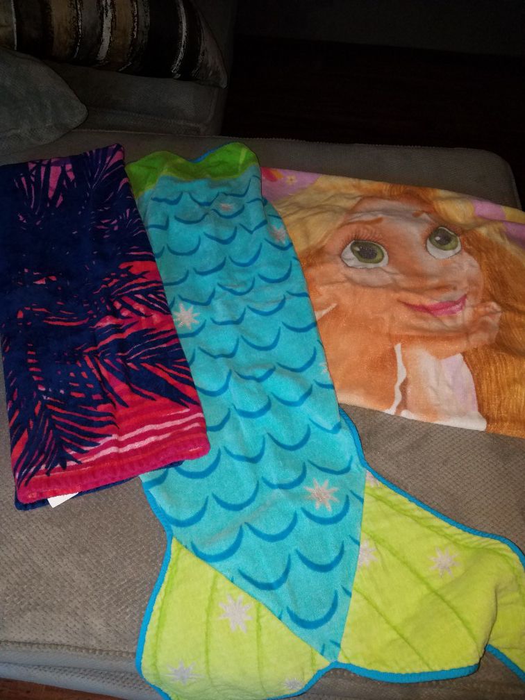 Beach towels girls kids disney rapunzel mermaid tail