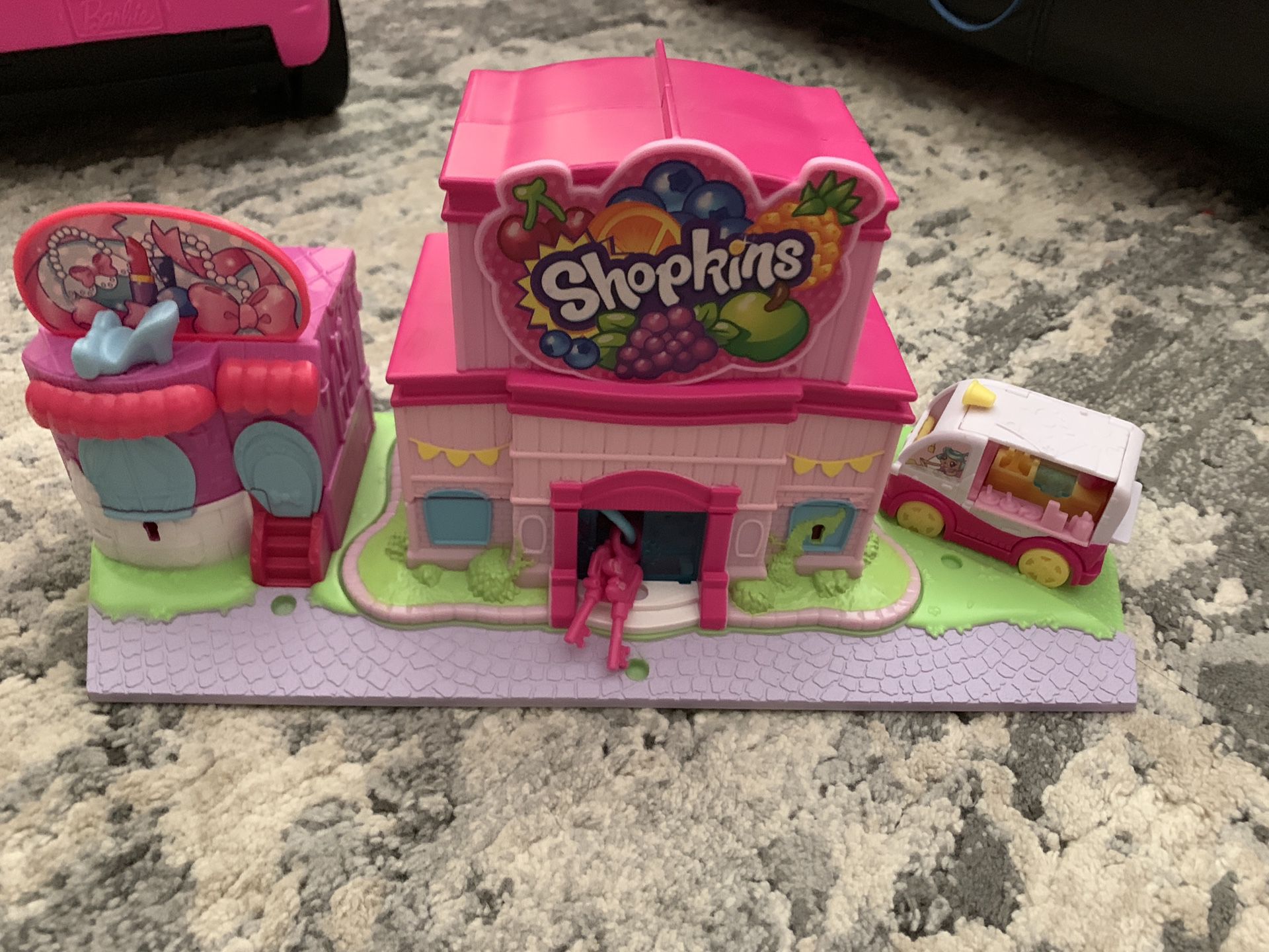 Shopkins lil secrets mall and grocery *read details before messaging