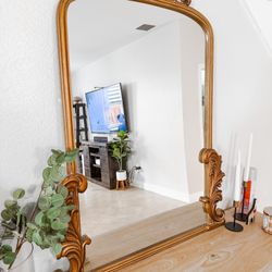 Medium Gold Vintage Mirror
