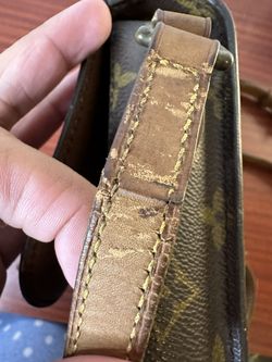 Louis Vuitton St Cloud PM Monogram Crossbody for Sale in Los Angeles, CA -  OfferUp