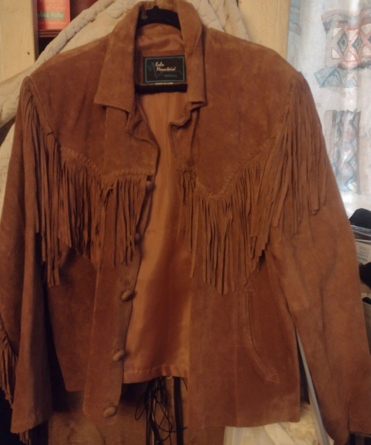 ECHO MOUNTAIN By ARTURO JACKET