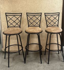Set of 3 Metal Swivel Bar Stools