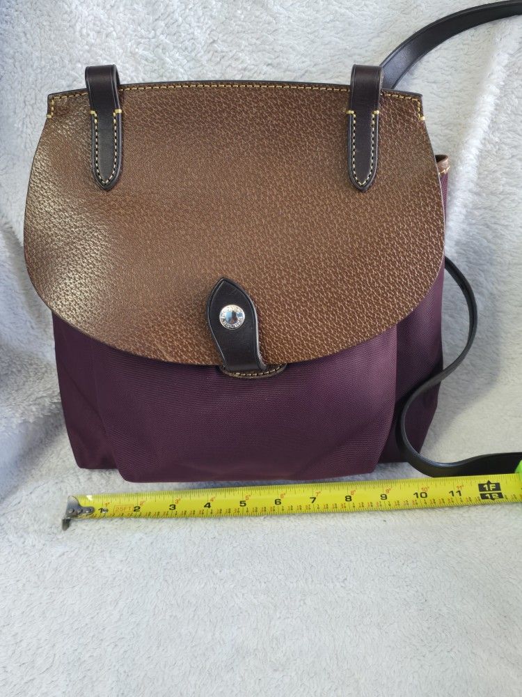 Vintage Dooney And Bourke Crossbody Bag