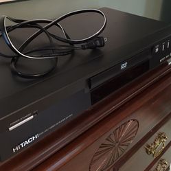 Hitachi DVD Player with remote