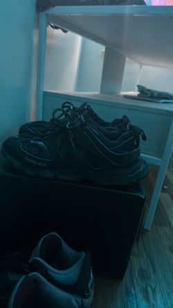 Balenciaga track