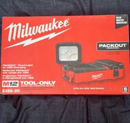Milwaukee new packout light M12
