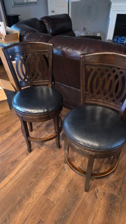 Set of 2 Wood Swivel Bar Stools