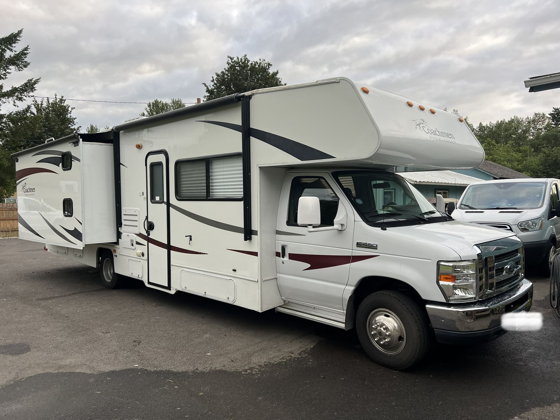 2012 E450 Coachman Freelander