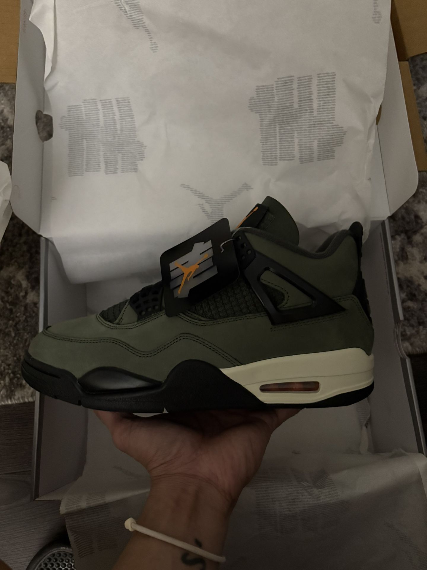 Ds Undefeated 4s Size 8.5