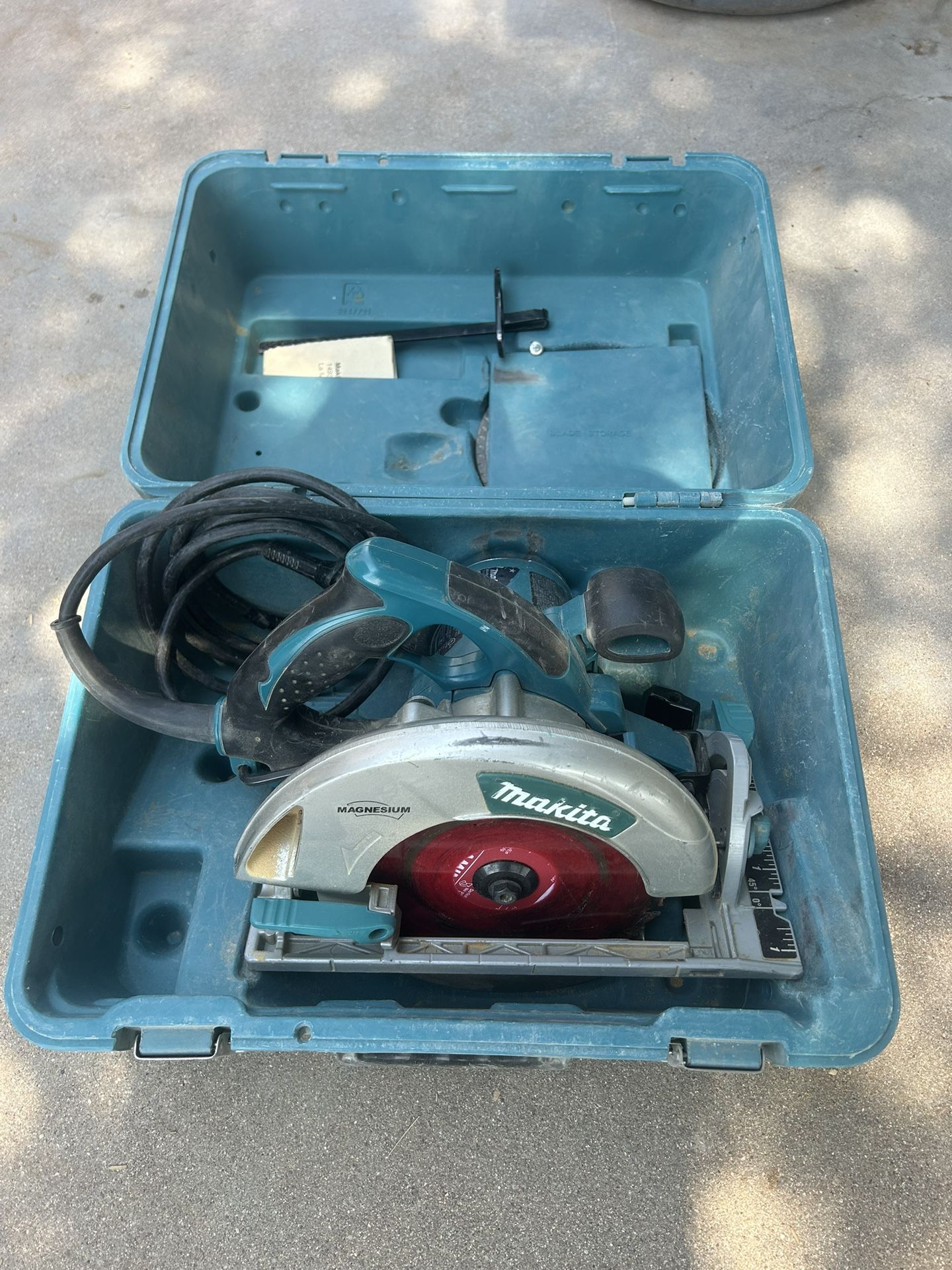 Makita Circular Saw