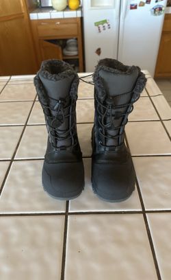 Snow Boots