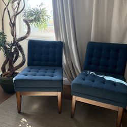 2 Mid Century Style Tufted Chairs With Wood Base