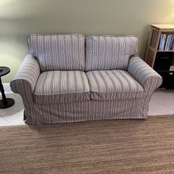 Love Seat With Two Looks/Covers