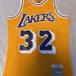 (Men’s Small) Magic Johnson Los Angeles Lakers Mitchell & Ness 1984/85 Hardwood Classics Swingman Jersey