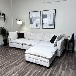 New In Box 4 Piece Boucle Cloud Modular Sectional Couch DELIVERY WITHIN A WEEK