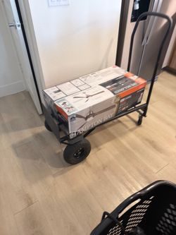 Hampton Bay Ceiling Fan in Box