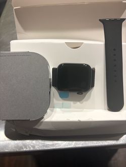 Apple Watch 6 Series ( refurbished) perfect condition