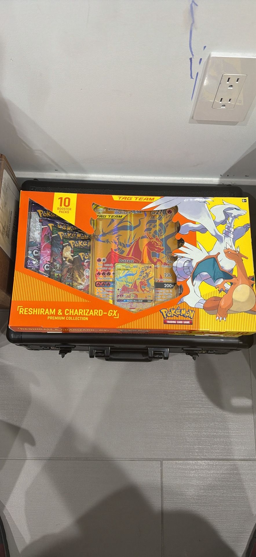 Reshiram & Charizard Premium Collection