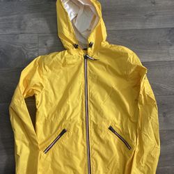 Tommy Hilfiger Rain Jacket/Windbreaker Yellow Size Medium