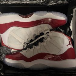 Air Jordan 11 Retro Size 4