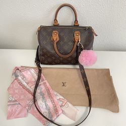 Louis Vuitton Purses for Sale in Wichita, KS - OfferUp