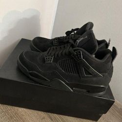 Jordan 4’s “Black Cats”