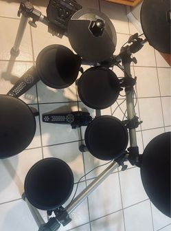 Drumset (electric )Simmons SD-500
