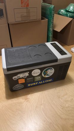Portable electric refrigerator/freezer