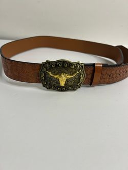 Women’s Western Style Belt with Bull Buckle size M/L