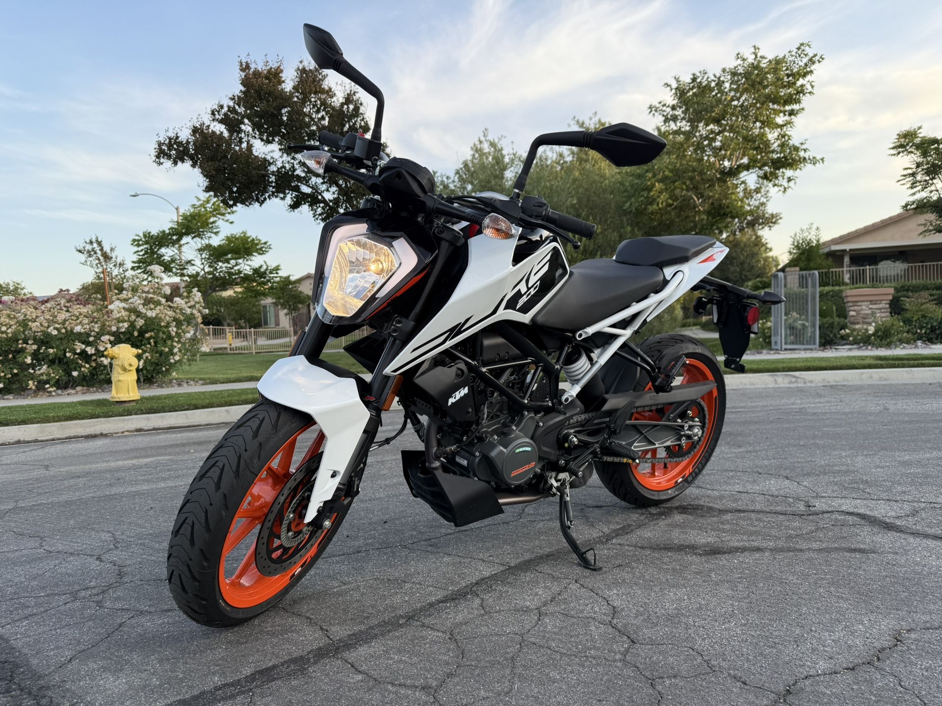 2022 KTM DUKE 200