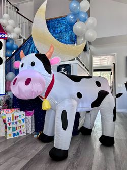 Giant Blow Up Cow