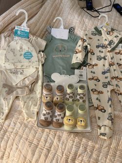 💙 Baby Boy Clothing Gift Bundle – New With Tags! 💙