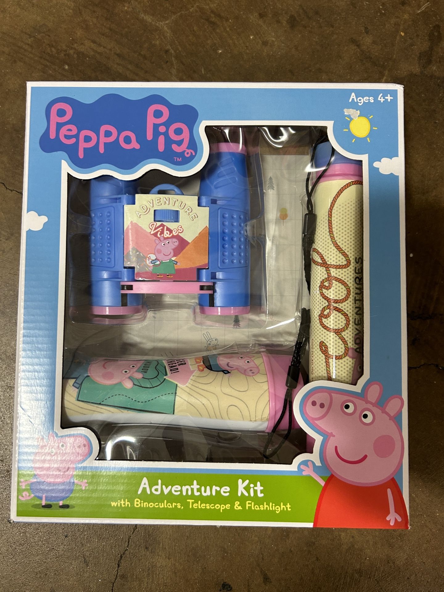 NWT Peppa Pig Adventure Kits ( Binoculars , Telescope And Flashlight 3pcs Set)
