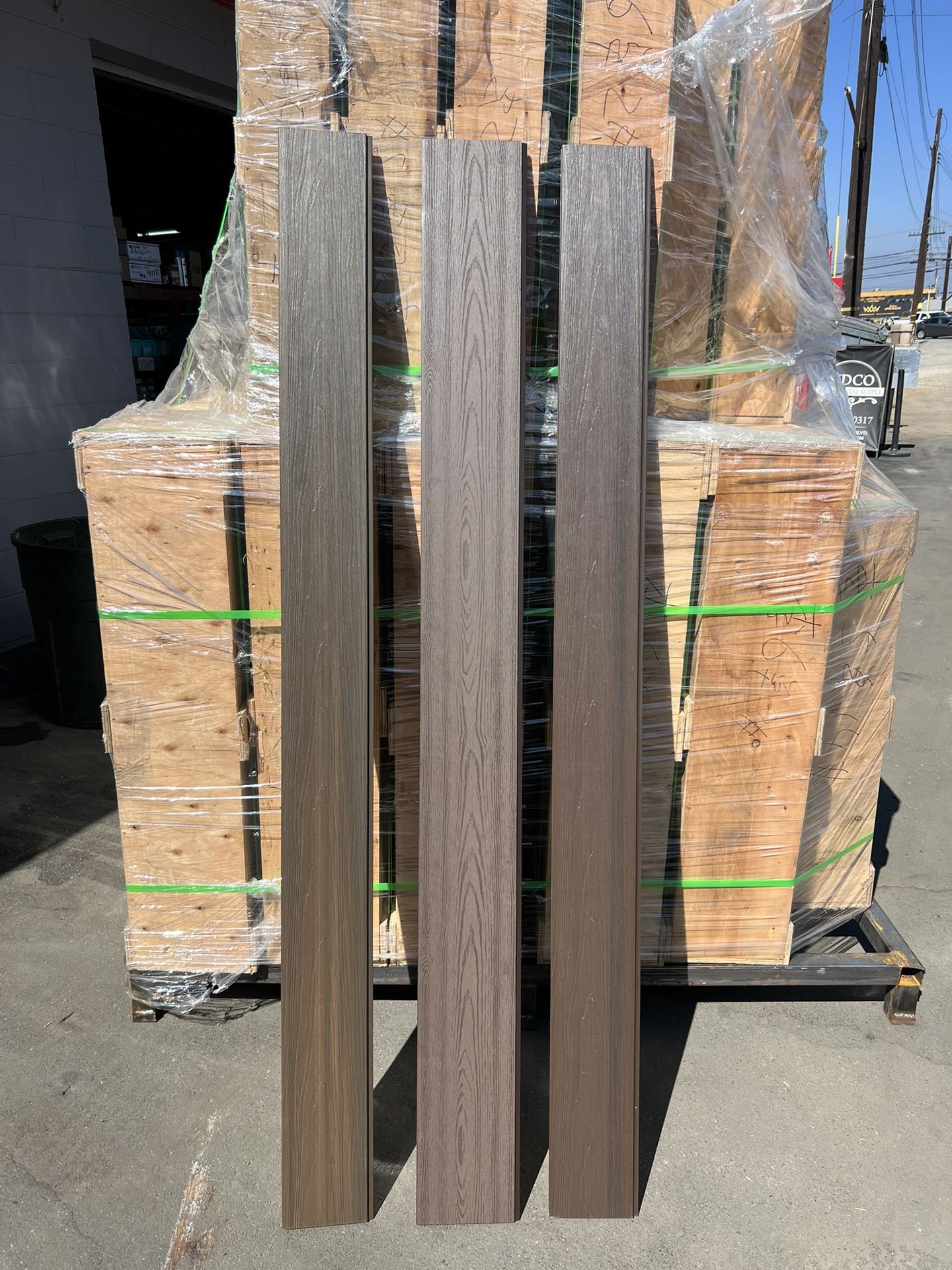 Composite Wood Fencing Panels Wood Boards Wood Planks 6’ Foot for Sale