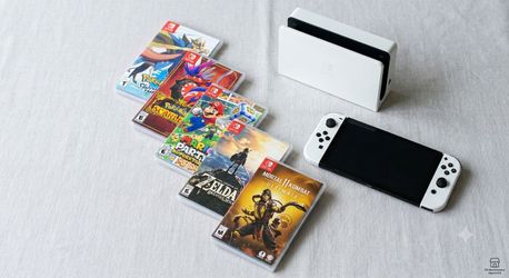 Nintendo Switch OLED White Bundle + Pokémon + Zelda + Mario