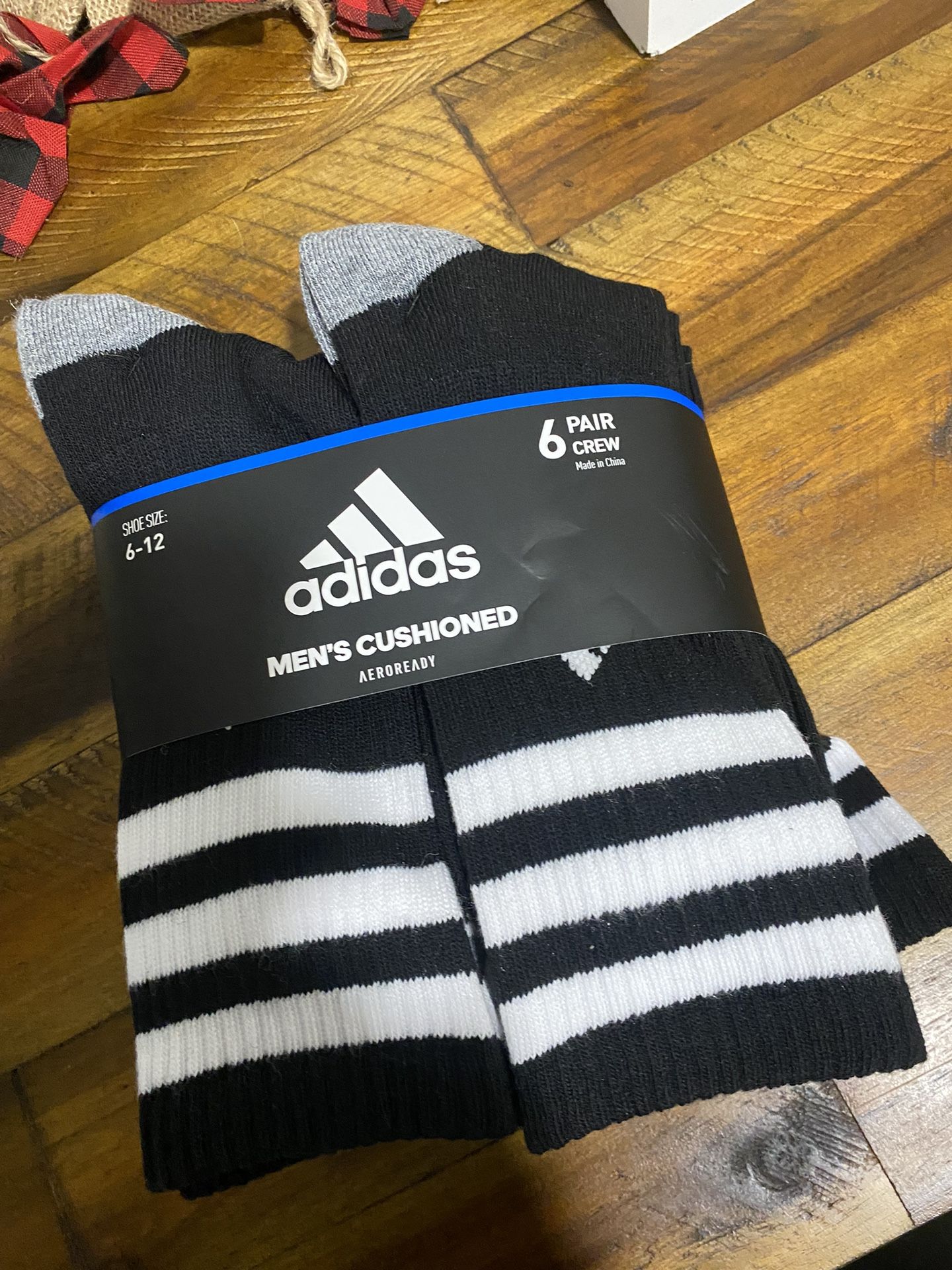 NEW 6 PAIR PACK ADIDAS MENS CREW THREE STRIPE SOCKS SIZE 6-12 CUSHIONED BLACK
