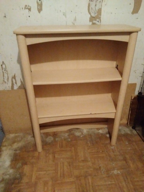 Bookshelf  2 shelves light beigen, Size I Would Say Like medium/large