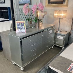 Dresser Mirror Nightstand 💛🚨✨ $999! 🛋️ Easy Financing. 