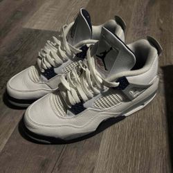 Jordan 4 ‘Midnight Navy’