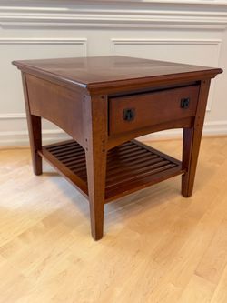 Solid Wood Side/End Table (w/ drawer & storage)