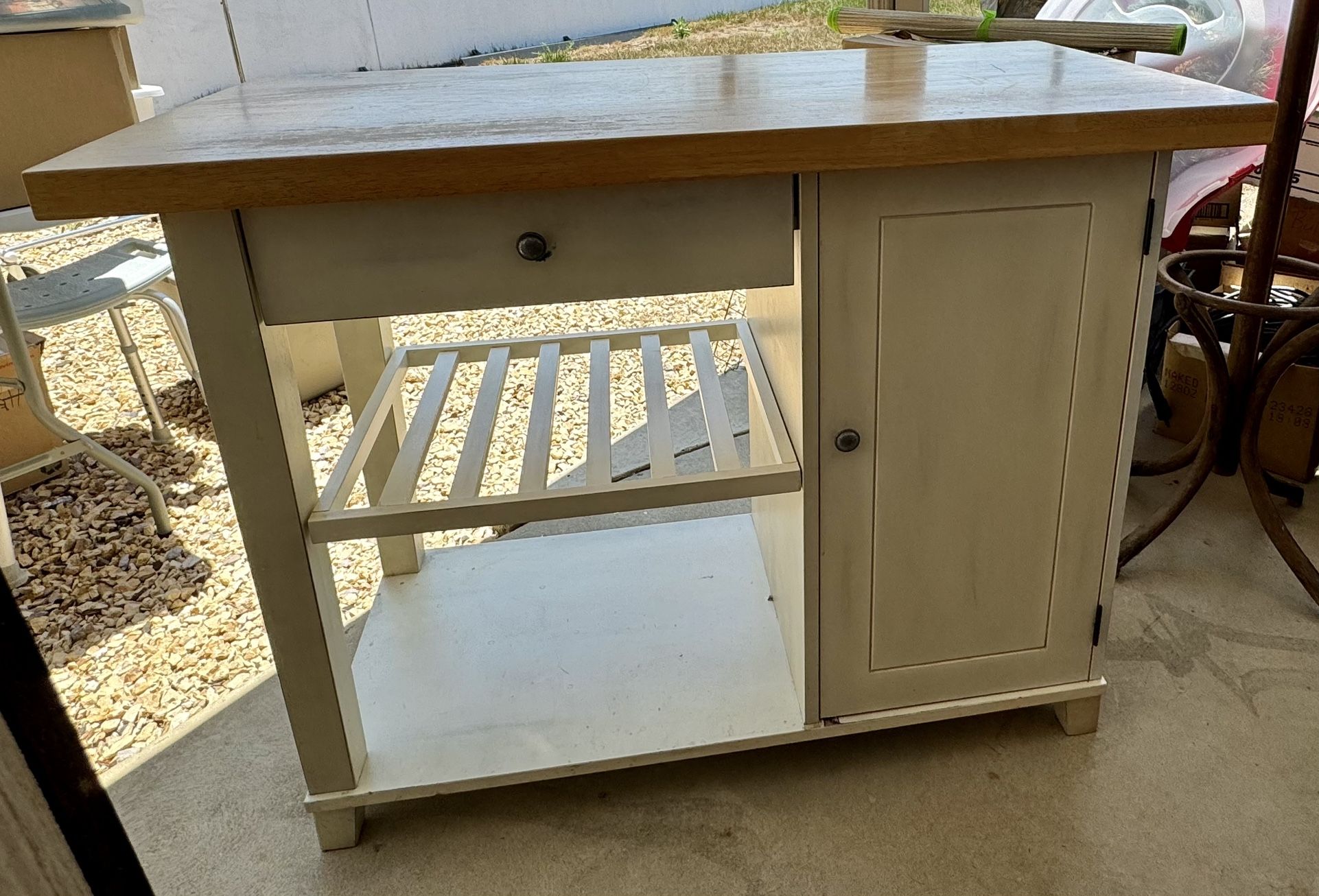 Cute White And Butcher Block Wine Rack Kitchen Island