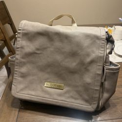 Petunia Pickle Bottom Diaper Bag