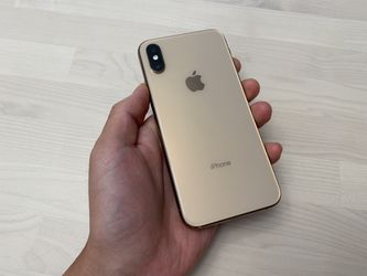 Apple iPhone XS 256GB Gold Unlocked for Sale in Seattle, WA - OfferUp