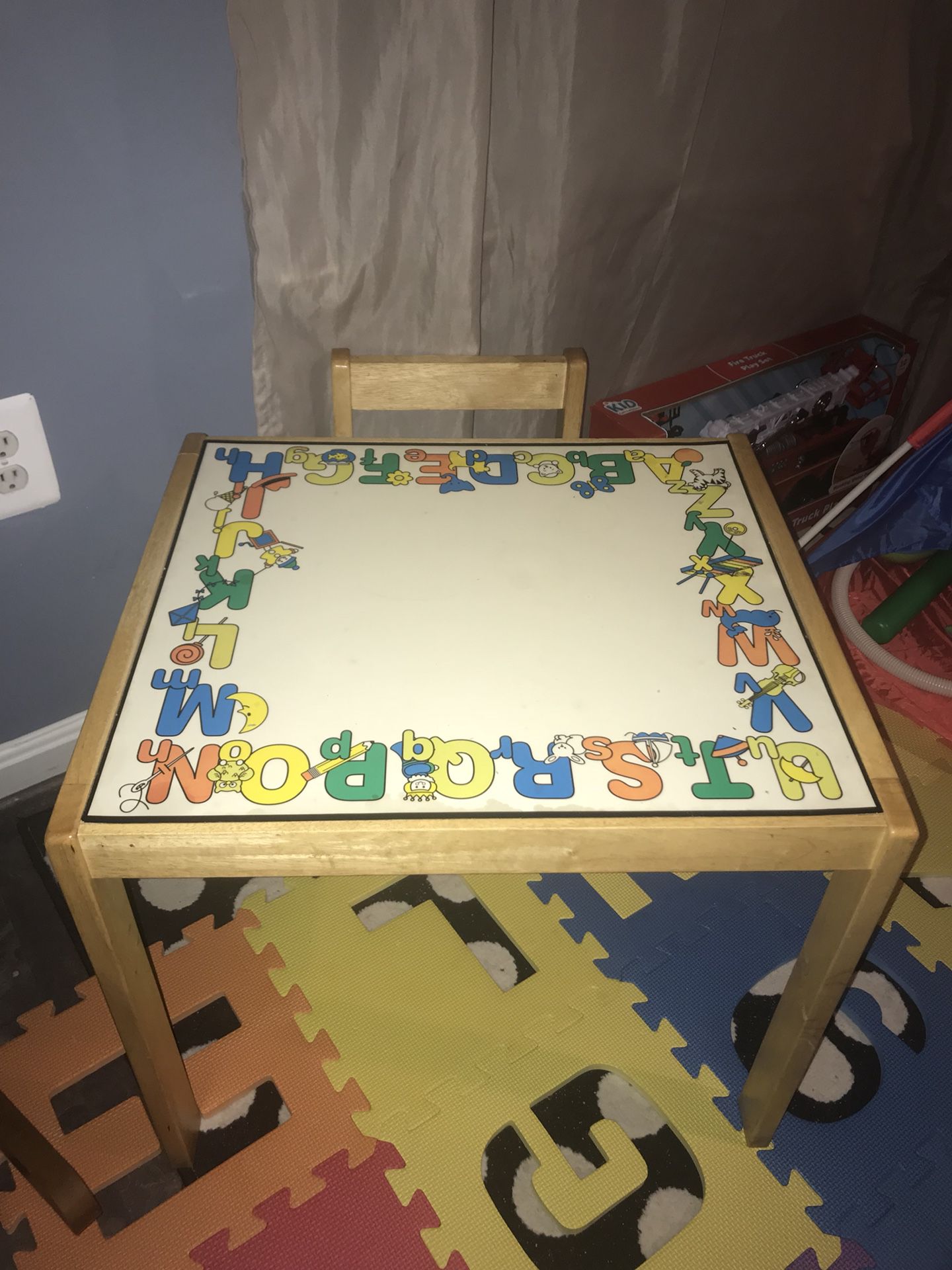 Toddler Kid’s Table and Chair