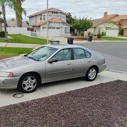 2000 Nissan Altima