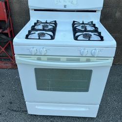 Kenmore Gas Stove